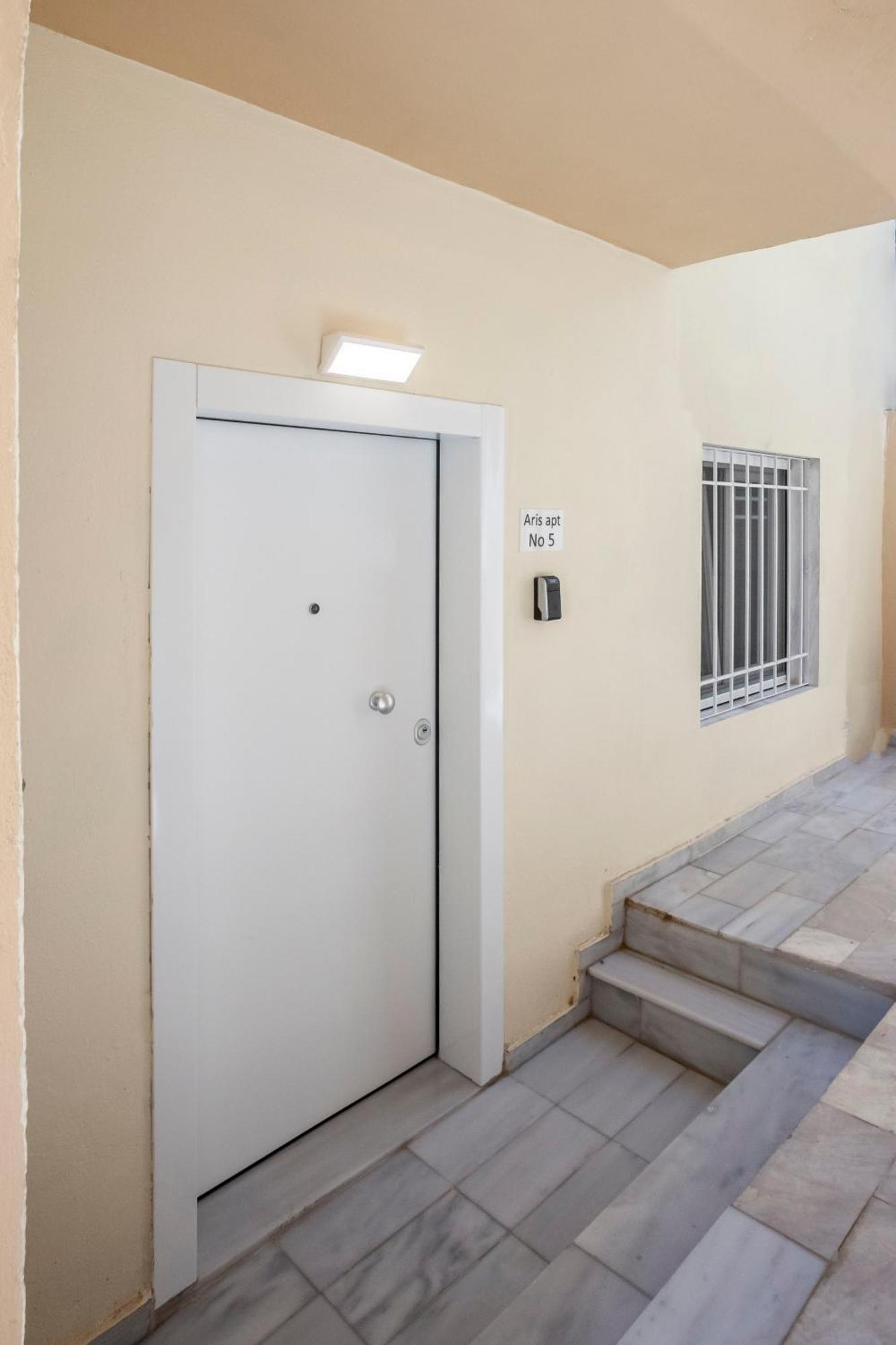 Aris Luxury Apartments Πευκοχώρι Εξωτερικό φωτογραφία